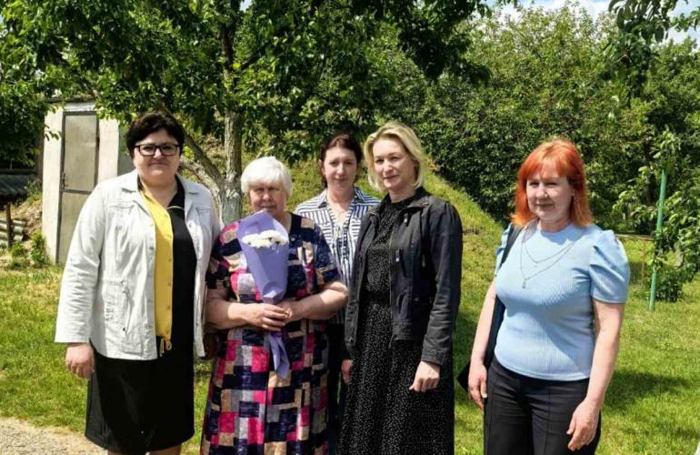 Поздравление ветерана труда Екатерину Андреевну Пстыгу